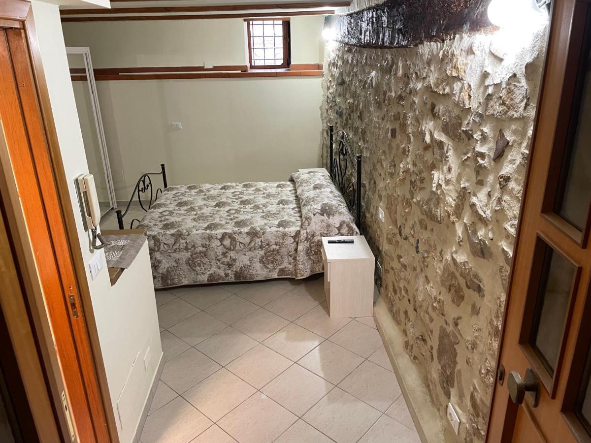 폰디 La Stanza Del Principe B&B 외부 사진